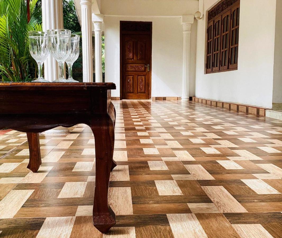 Grand Refuge Holiday Rooms Anuradhapura Ngoại thất bức ảnh