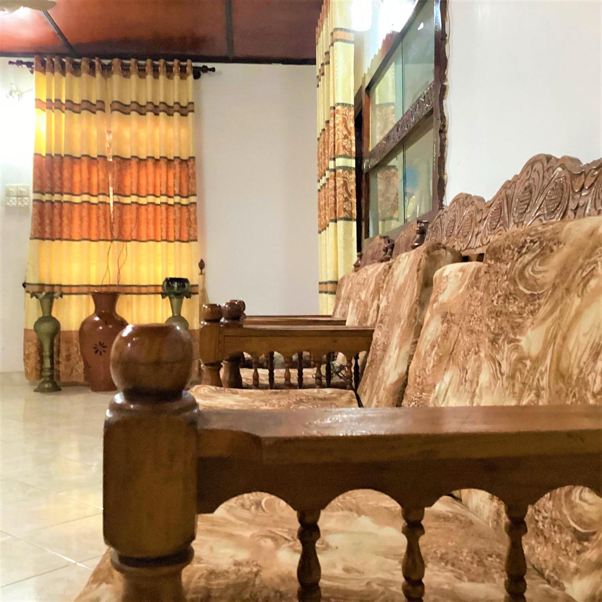 Grand Refuge Holiday Rooms Anuradhapura Ngoại thất bức ảnh